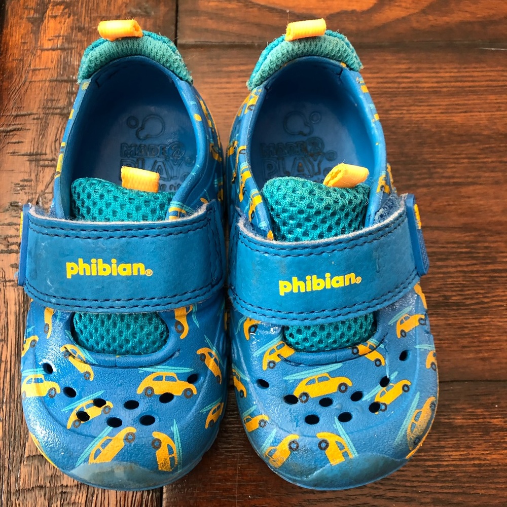 Stride Rite Phibian